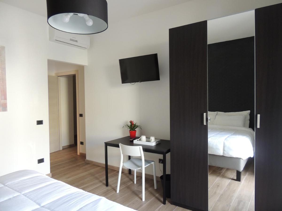 ヴェローナAppa49 Vicino Ospedale Borgo Roma, Fiera E Univrアパートメント エクステリア 写真