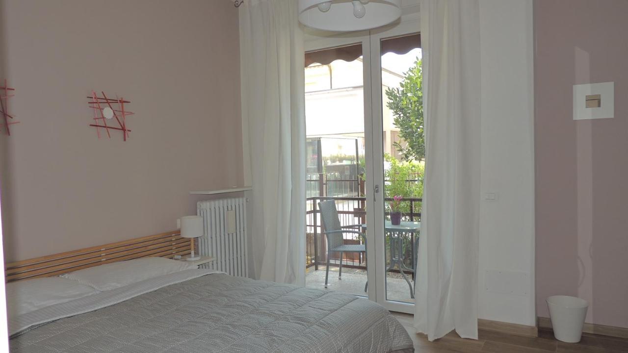 ヴェローナAppa49 Vicino Ospedale Borgo Roma, Fiera E Univrアパートメント エクステリア 写真