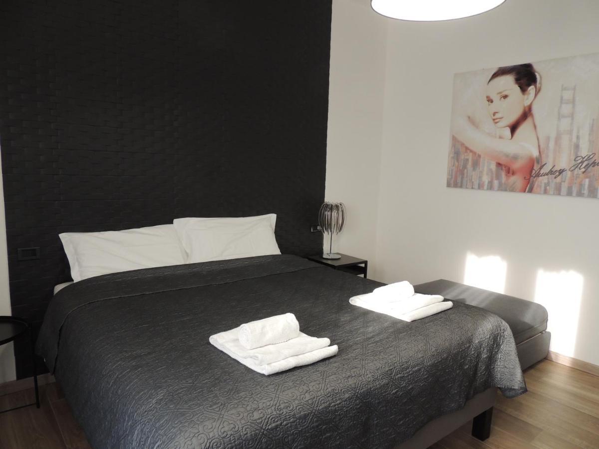 ヴェローナAppa49 Vicino Ospedale Borgo Roma, Fiera E Univrアパートメント エクステリア 写真