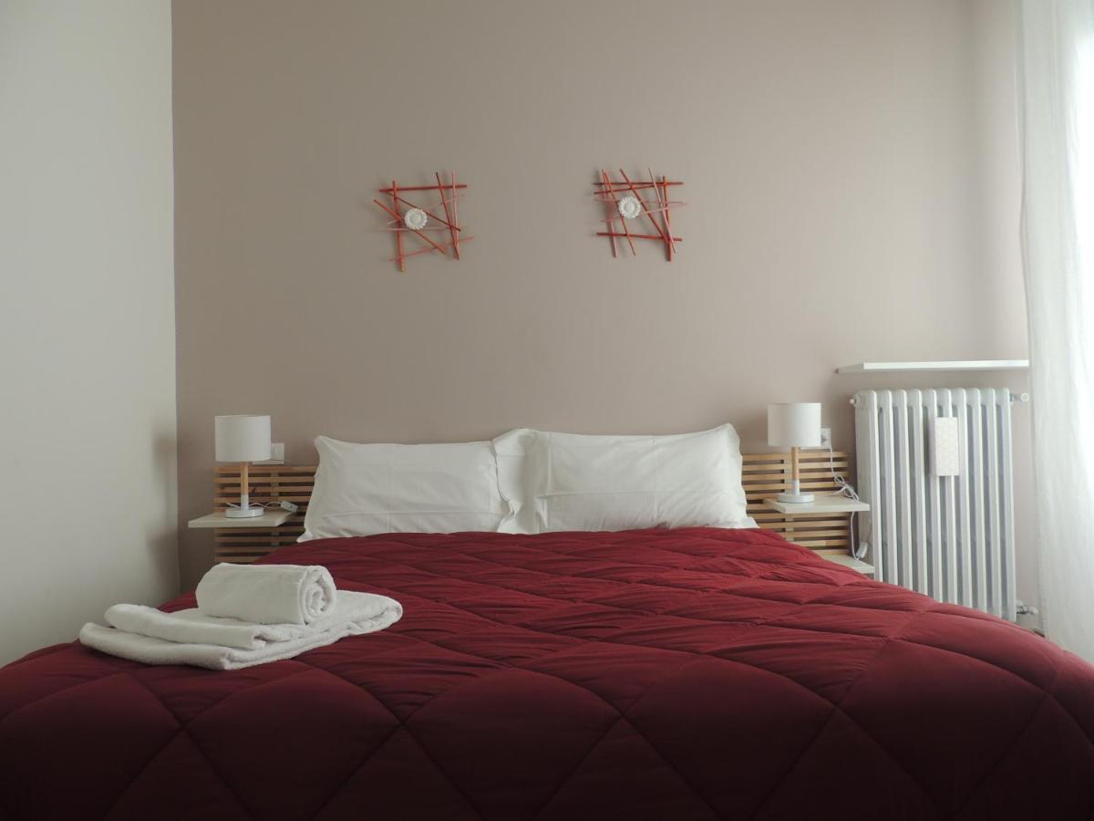 ヴェローナAppa49 Vicino Ospedale Borgo Roma, Fiera E Univrアパートメント エクステリア 写真